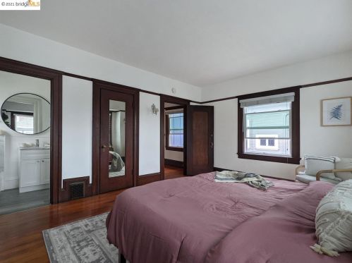 1450 4th Ave, Oakland CA  94606-2317 exterior