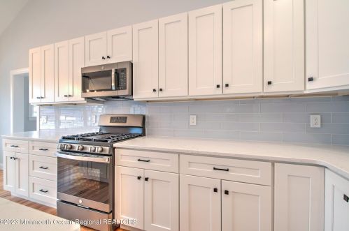 414 Seaward Pl, Lacey NJ  08731-2836 exterior