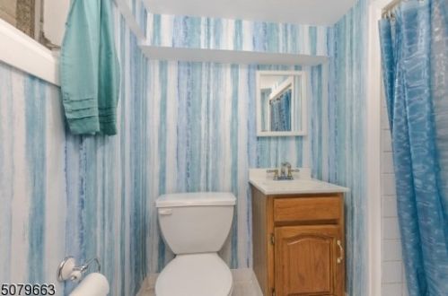 25 Race St, Nutley NJ  07110-2627 exterior