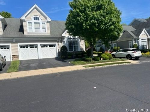 185 Symphony Dr, Lake Grove, NY 11755-1316