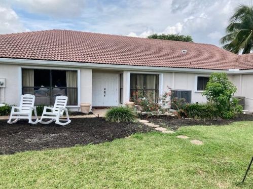 11081 Highland Cir, Boca Raton, FL 33428-2717