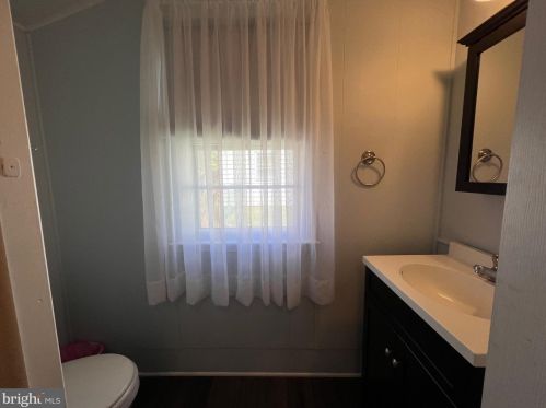 210 Arbutus Ave, Seaford DE  19973-1314 exterior