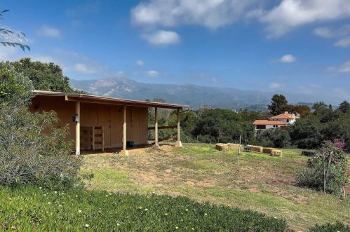1040 Veronica Springs Rd, Santa Barbara CA  93105-4532 exterior
