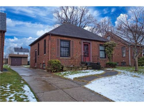 7419 Orch Grv Ave, Cleveland OH  44144-1313 exterior