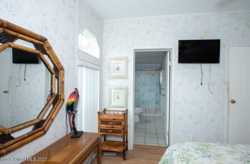 949 Wren Cir, Sebastian FL  32976-7508 exterior