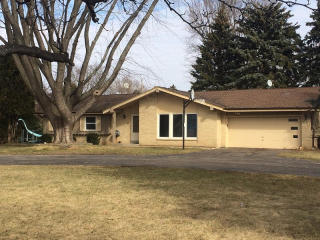20260 Scarlet Hawthorne Rd, Brookfield, WI 53045-3525