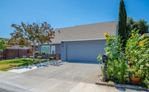 709 Del Oro St, Woodland, CA 95695-5042