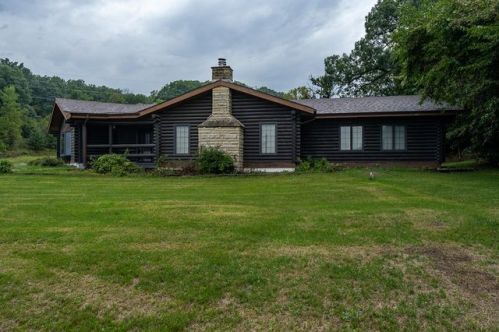 2774 Burlington Rd, Letts, IA 52754-9225