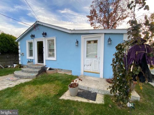 17 Terrill Ave, Trenton, NJ 08619-1328