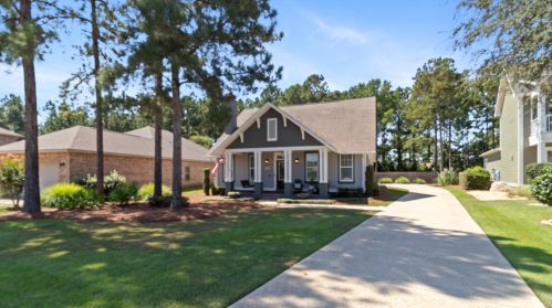 213 Whitman Way, Freeport, FL 32439-2162
