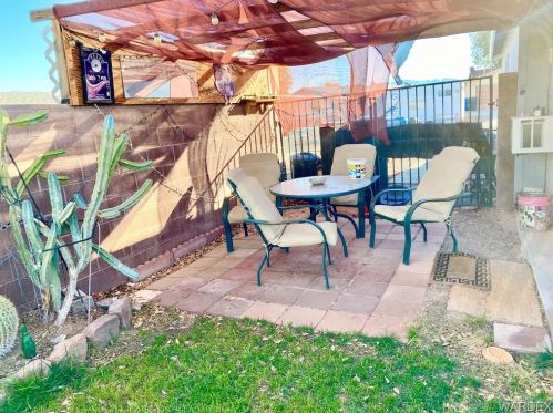 589 Holly St, Bullhead City AZ  86442-6245 exterior