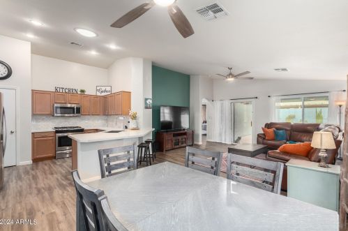 15350 Poinsettia Dr, Sun City AZ  85379-5282 exterior