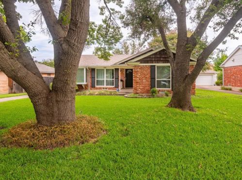 704 Sherwood Dr, Richardson, TX 75080-6017