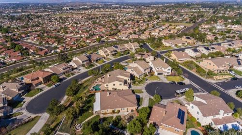 17089 Bluff Vista Ct, Riverside CA 92503-8715 exterior