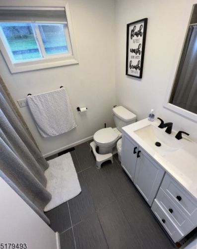 91 Bertrand Rd, Mount Arlington NJ  07856-1405 exterior