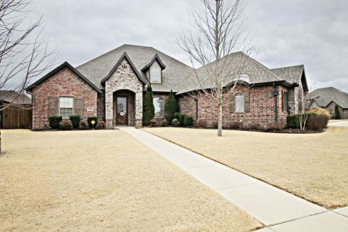 3209 Joshua Ave, Bentonville, AR 72712-4386