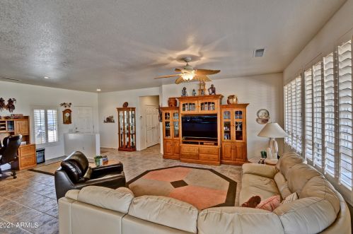 15150 Las Brizas Ln, Sun City AZ 85375-2861 exterior