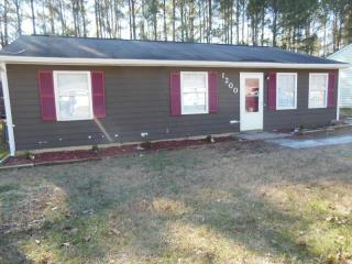 1200 Pecan Pl, Durham NC  27704-3459 exterior