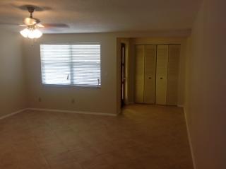7693 Eaton Ct, Saint Petersburg, FL 33709-1227