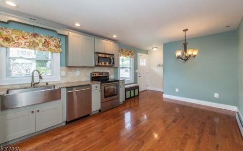 2 Palmer St, Fredon, NJ 07860-2214