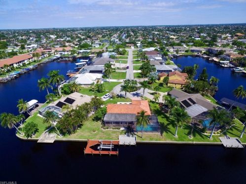 5610 11th Pl, Cape Coral, FL 33914-7230