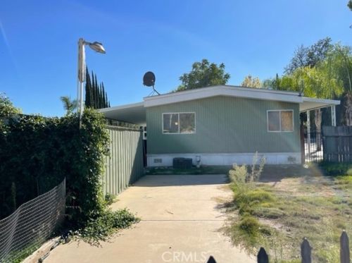 17130 Palomas Dr, Perris CA  92570-8406 exterior