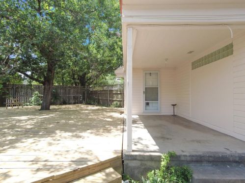 926 Cliffdale Ave, Dallas TX  75211-2323 exterior