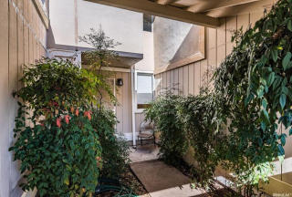 2415 Whitney Blvd, Rocklin, CA 95677-2649