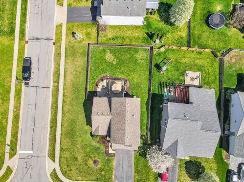 1565 Roscommon Dr, Pataskala OH  43062-7018 exterior