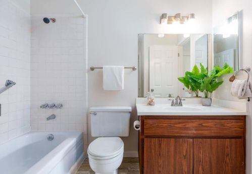 1021 Oddstad Blvd, Pacifica CA  94044-3858 exterior