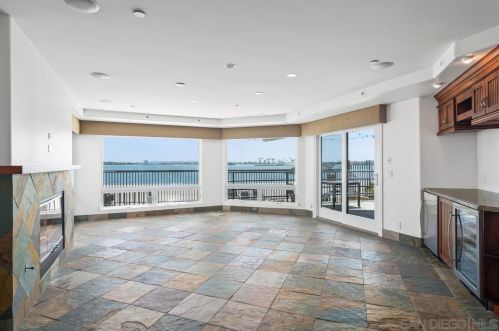 1161 Pacific Beach Dr, San Diego, CA 92109-5149