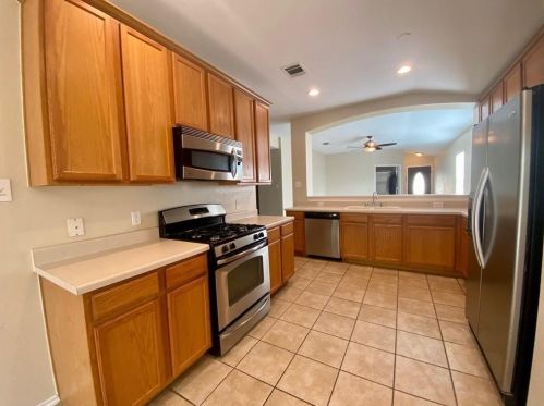 111 Salado Dr, Uhland TX  78640-5578 exterior