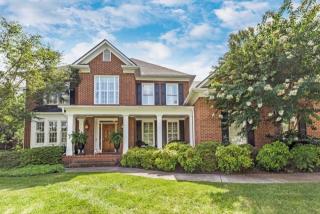 935 Blackstone Dr, Knoxville, TN 37934-6908