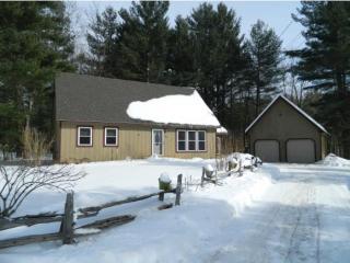 94 Beaver Brook Rd, Georgia, VT 05468-3100
