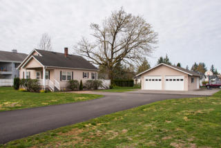 8603 Vinup Rd, Lynden, WA 98264-9375