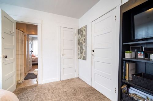 934 Washington Pl, Long Beach CA  90813-6618 exterior