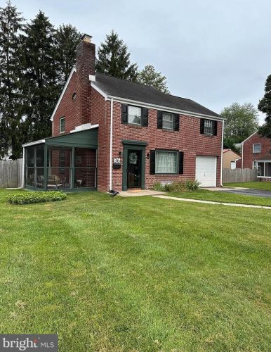 36 Landers Ln, New Castle, DE 19720-2046