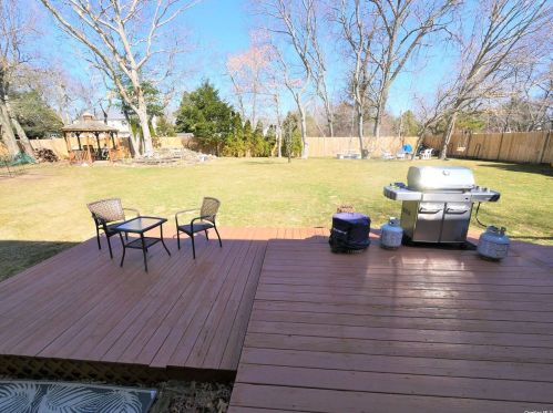 5 Minto Ct, South Setauket NY  11720-2884 exterior