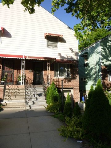 3232 Mickle Ave, Bronx NY  10469-2717 exterior