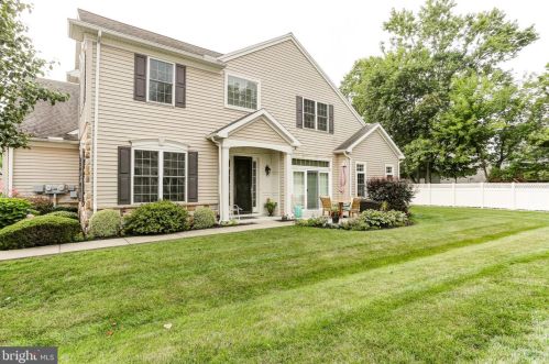 218 Carmella Dr, Navy Sup Dpt, PA 17050-3711