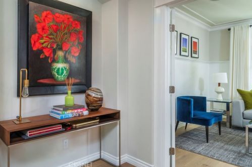 26173 Lone Rock Ct, Santa Clarita CA  91381-0647 exterior