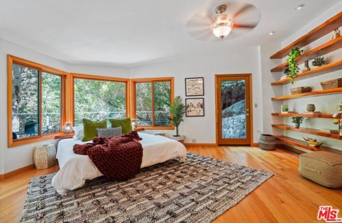 204 Topanga Canyon Blvd, Topanga CA  90290-3837 exterior