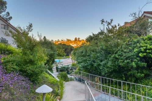 4281 Caminito Pintoresco, San Diego CA 92108-4228 exterior