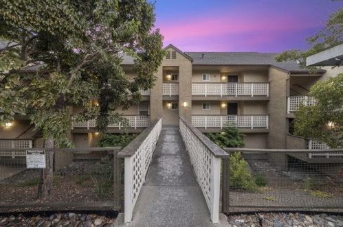29581 Highgate Dr, Hayward, CA 94544-6772