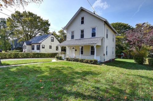 74 Starkweather St, Manchester, CT 06042-3214
