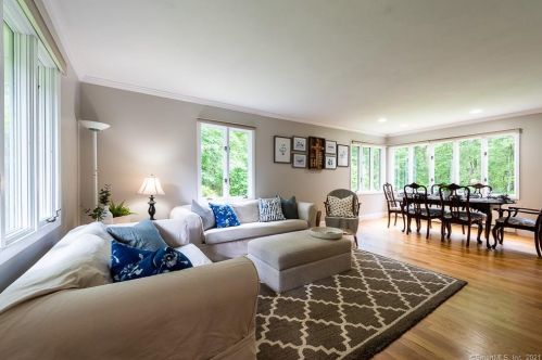 21 Sapia Dr, Niantic, CT 06357-1712