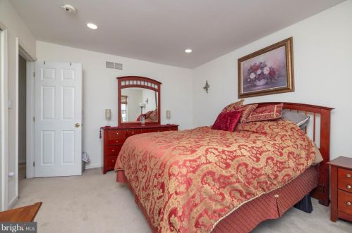 6 Chapman Ln, Bear DE  19701-6364 exterior