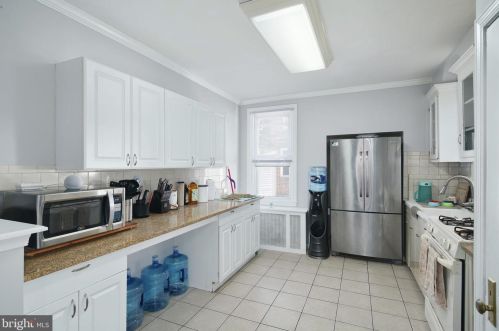 246 Chelten Ave, Philadelphia PA 19144-3803 exterior