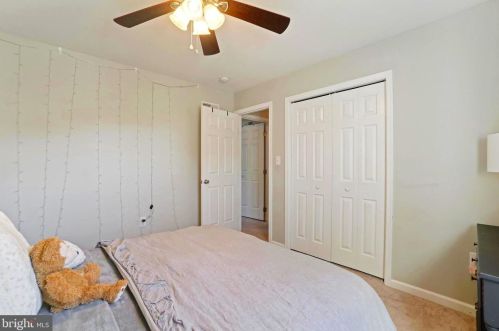 340 Wimbleton Way, Red Lion PA  17356-8292 exterior