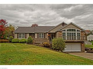 731 Camino Dr, Willoughby, OH 44095-2266